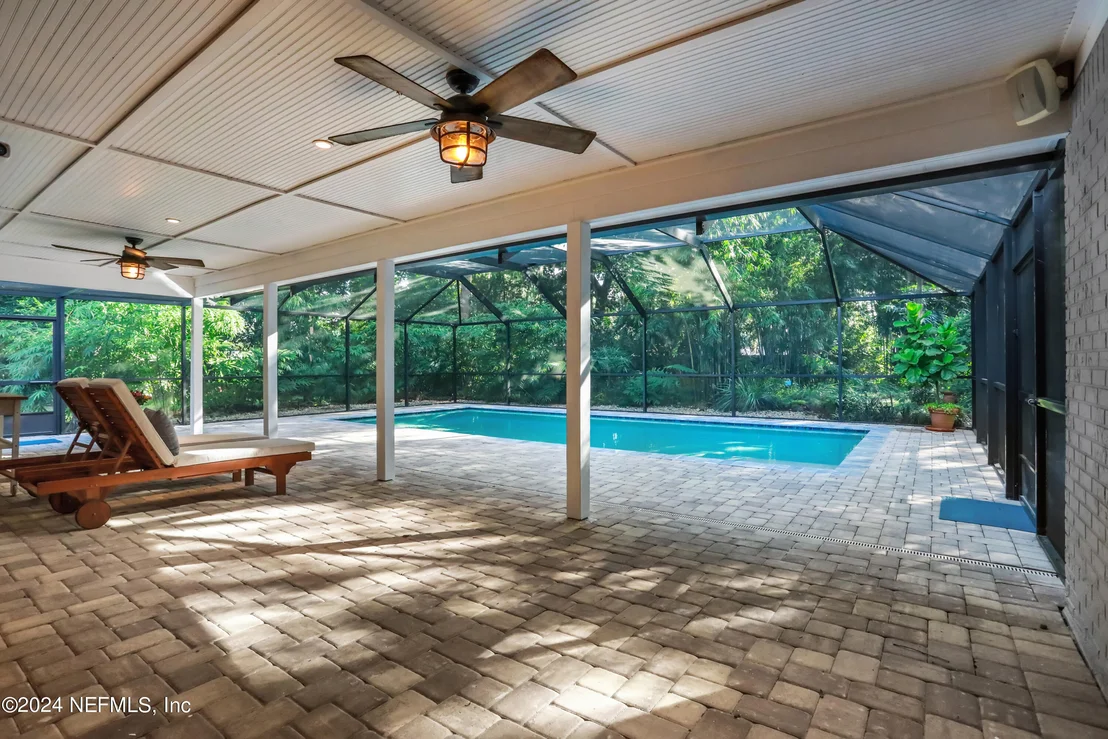 Photo of 6468 RIVER POINT Drive