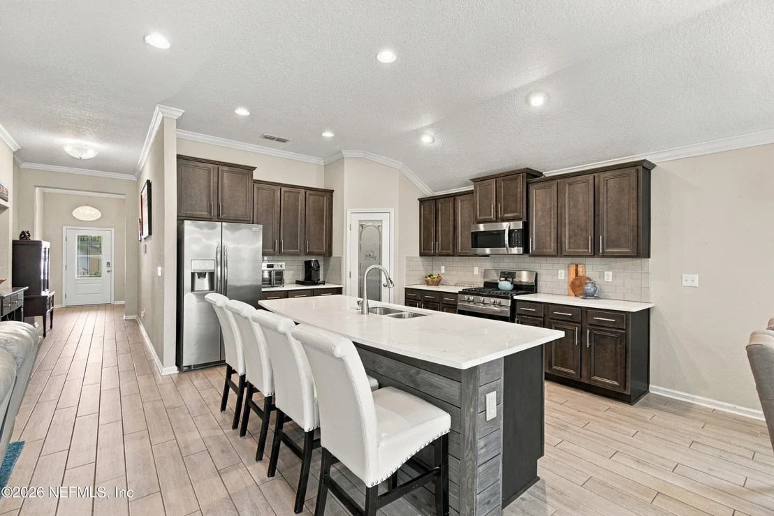 Photo of 738 SHETLAND Drive