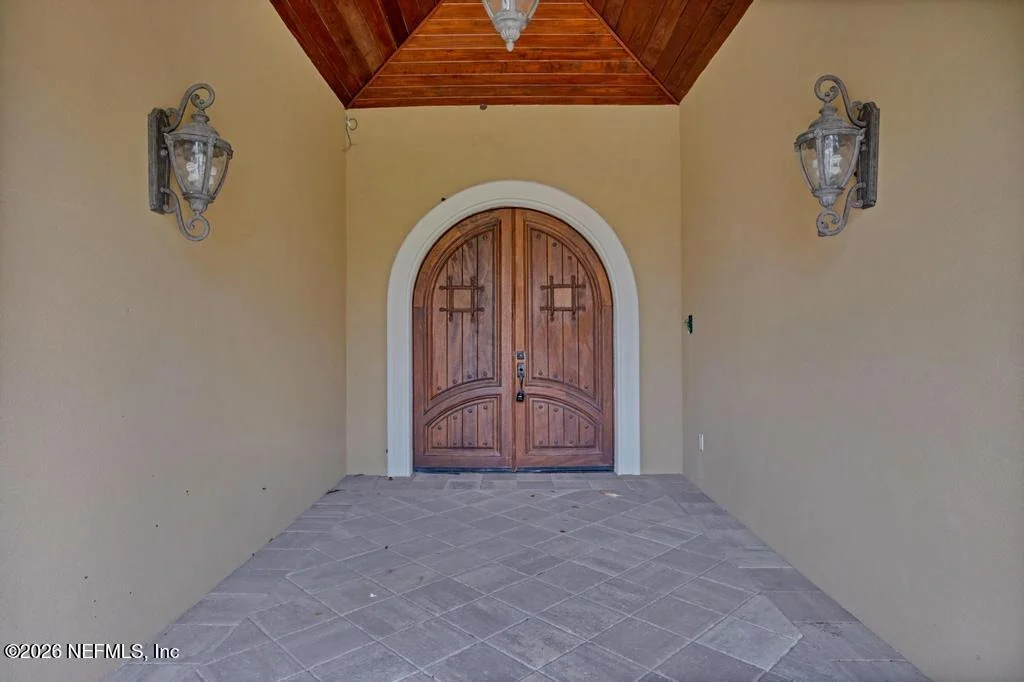 Photo of 164 N RIVER Drive