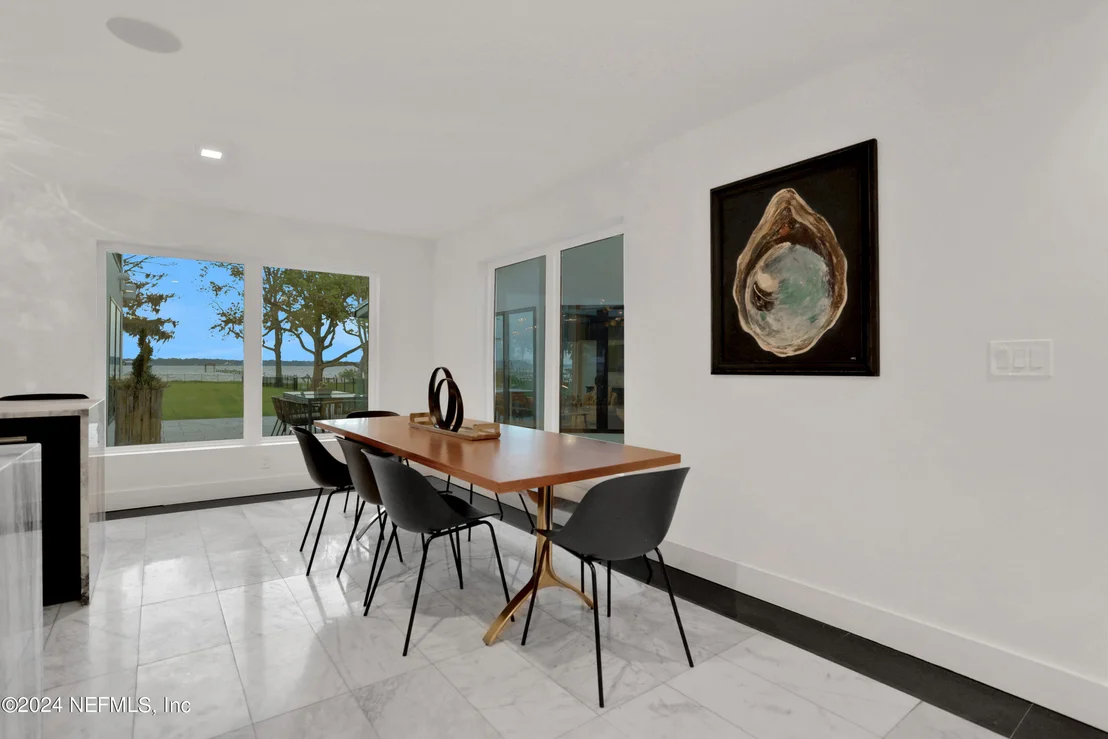Photo of 3647 WESTOVER Road