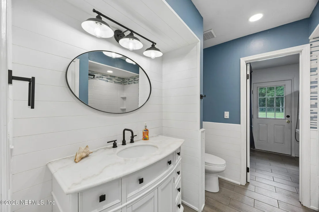 Photo of 1184 SURREY Glen