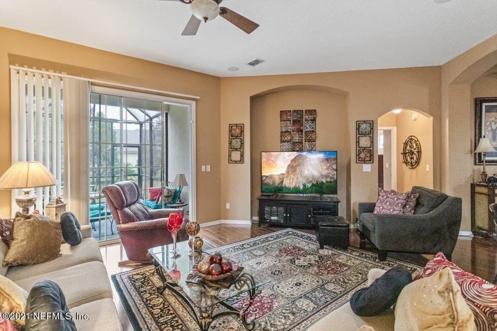 Photo of 581 LONGMILL Lane