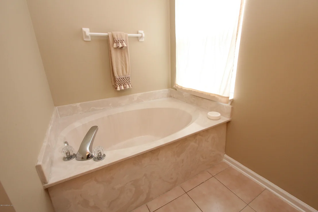 Photo of 329 W Tropical Trace