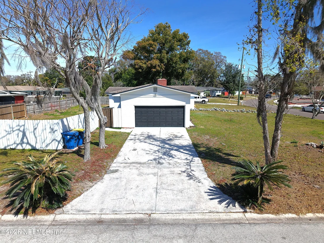 Photo of 7915 ALDERMAN Road