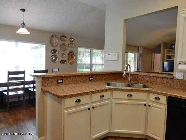 Photo of 100 IVY LAKES Drive