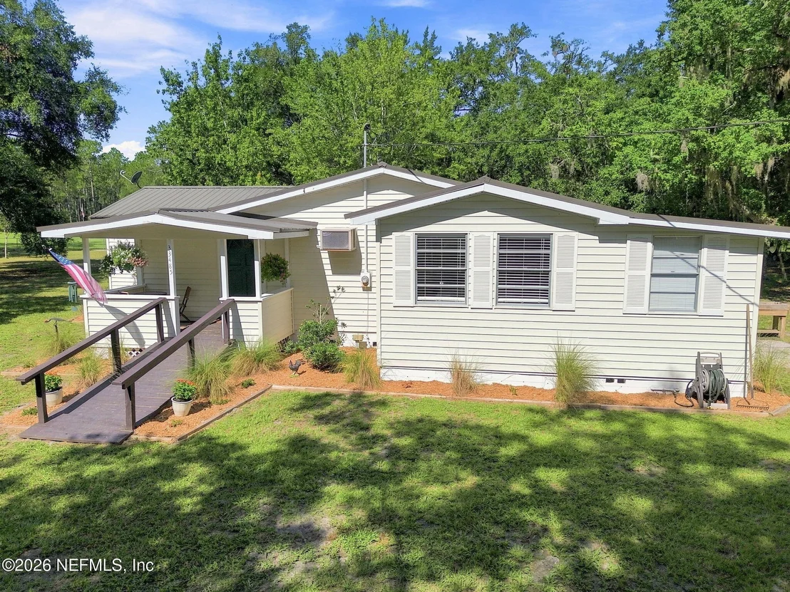 Photo of 33485 MEADOWS Lane