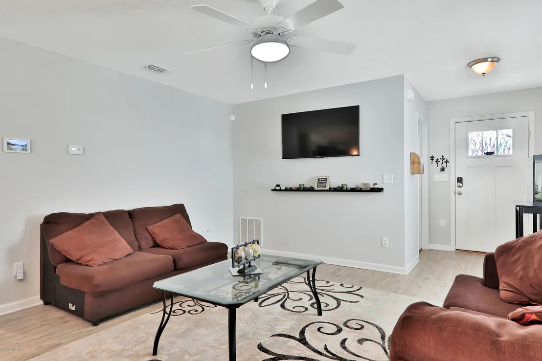Photo of 8427 THOR Street