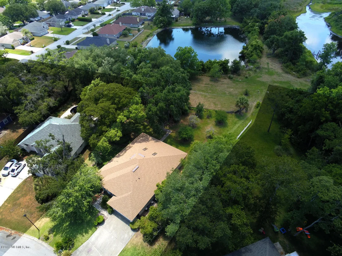 Photo of 488 SUMMIT Drive