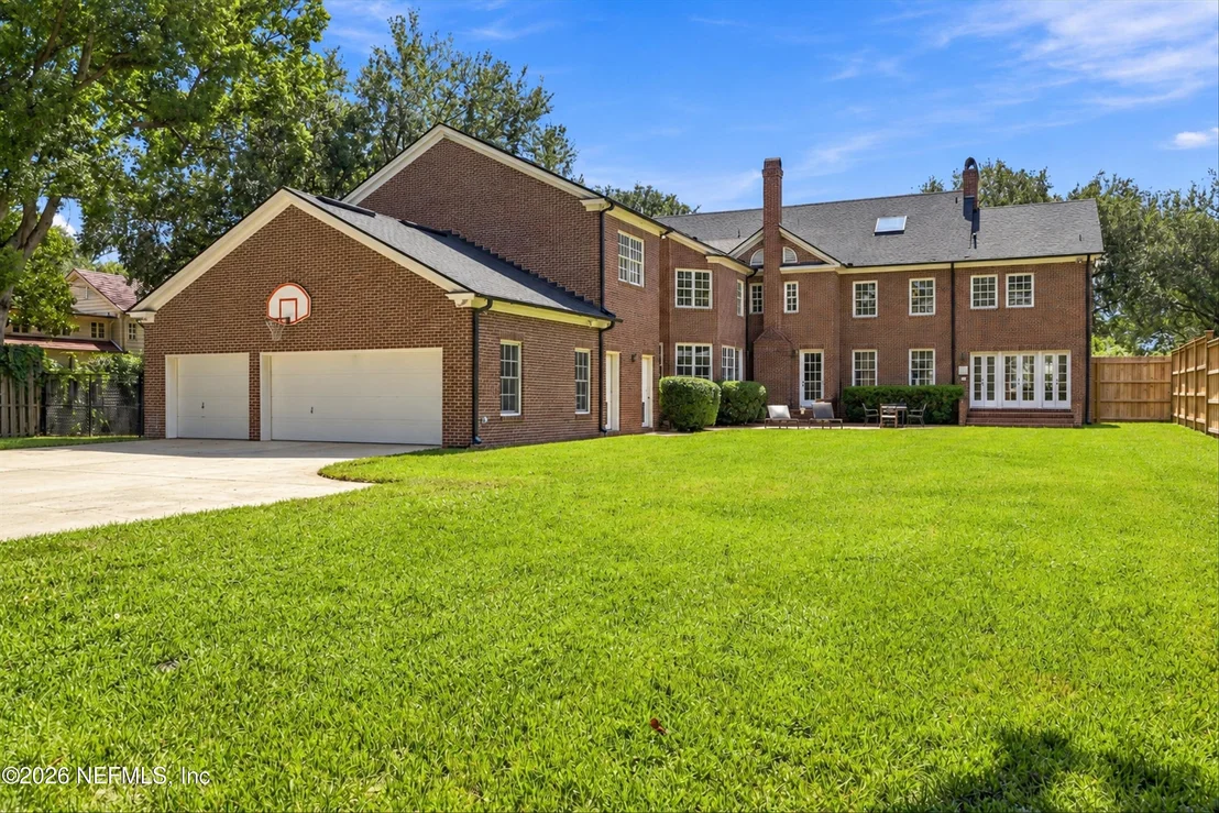 Photo of 959 MAPLE Lane