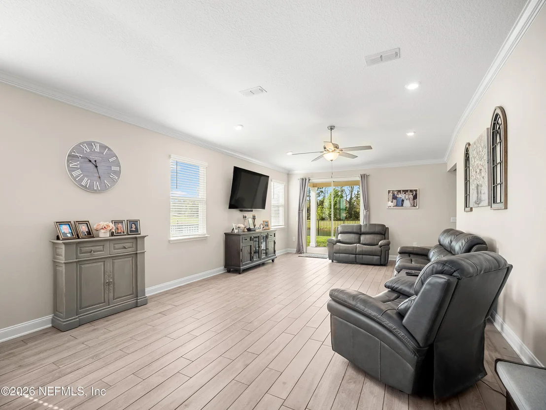 Photo of 77 CREEKMORE Drive