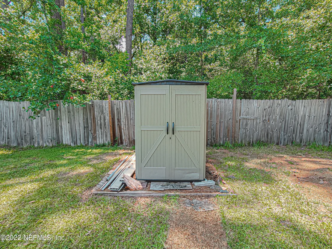 Photo of 65 PEPPERMINT Avenue