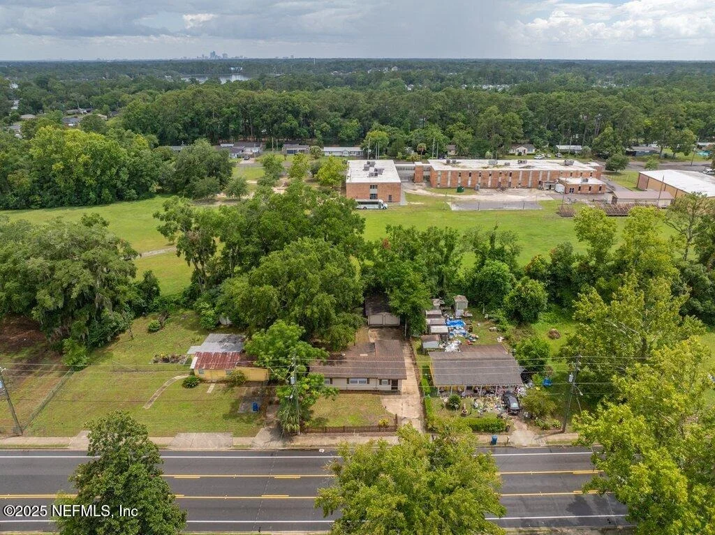 Photo of 2864 LEONID Road
