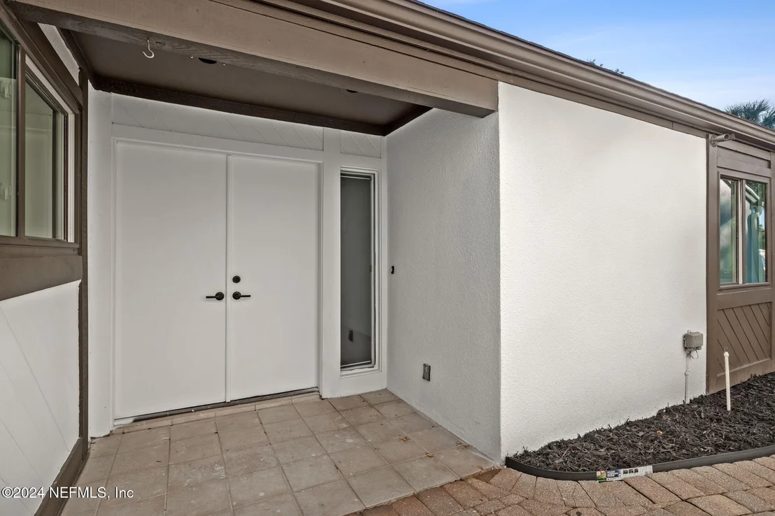 Photo of 7826 LINKSIDE Drive