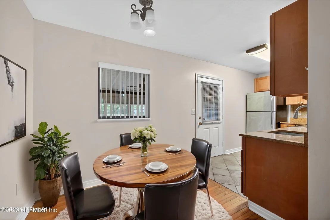 Photo of 4231 RENDALE Drive N
