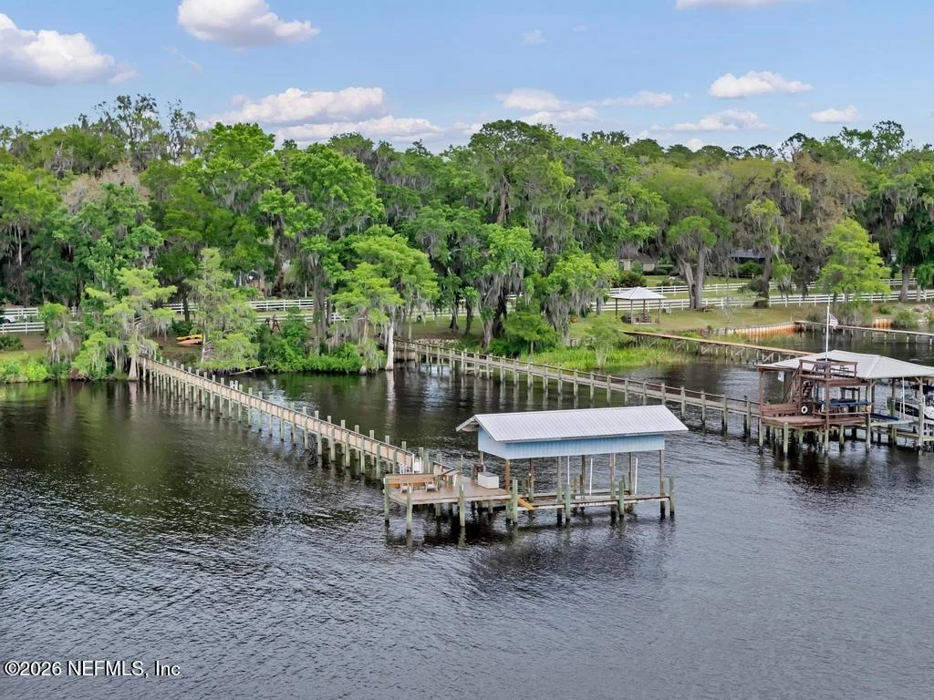 Photo of 124 RIVER PLANTATION Road N