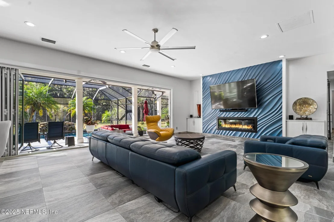 Photo of 3010 STARRATT Road