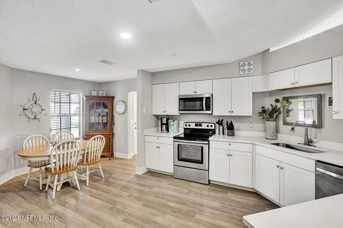 Photo of 4041 HIGH PINE Road