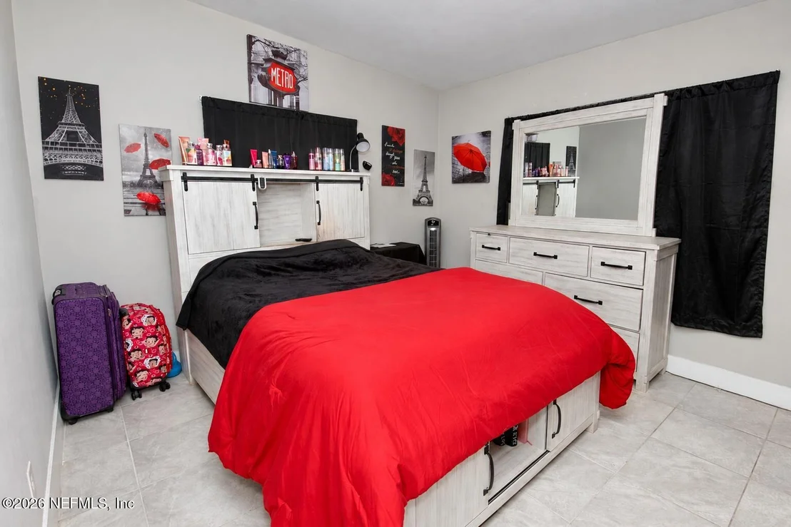 Photo of 6116 PERRINE Drive