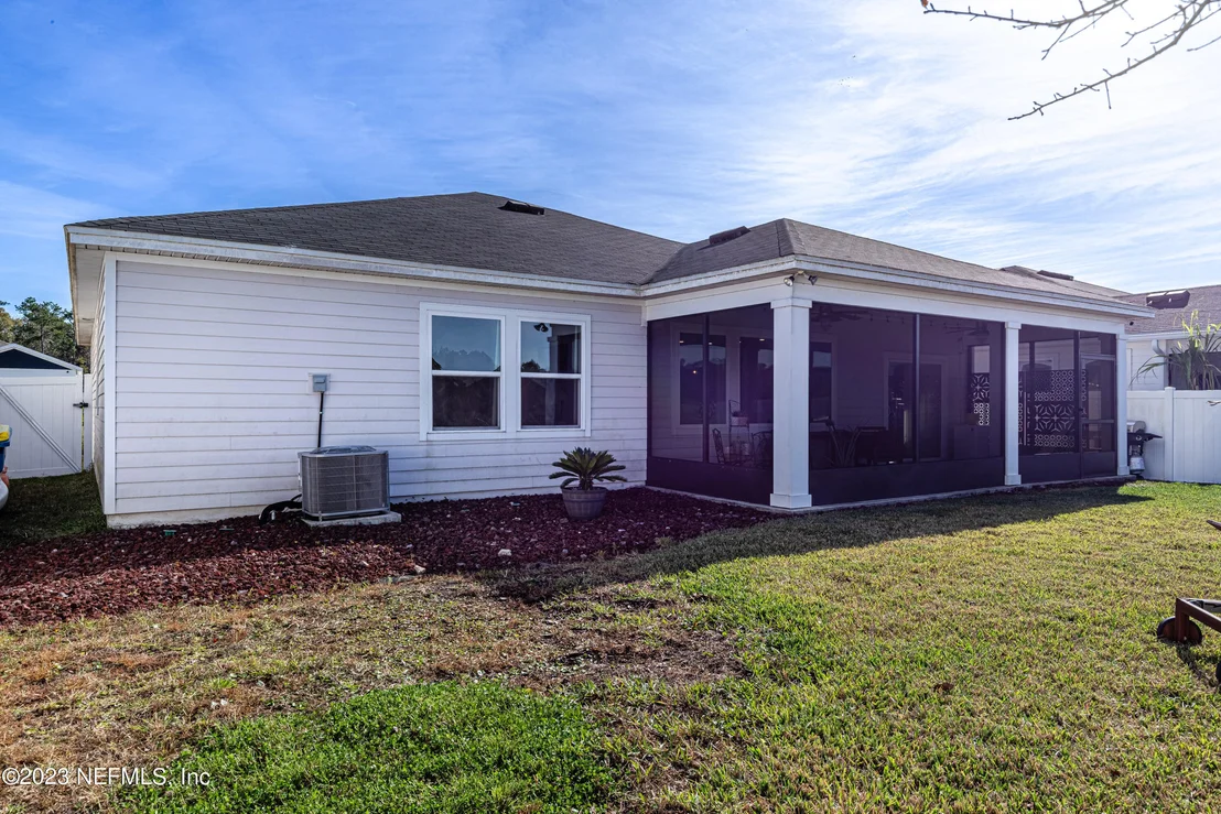 Photo of Unit 6 at 12056 BRIDGEHAMPTON Road