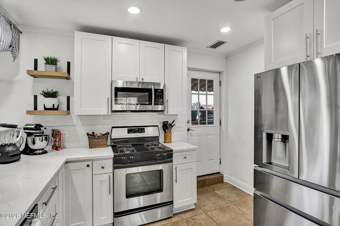 Photo of 8160 WENDOVER Road
