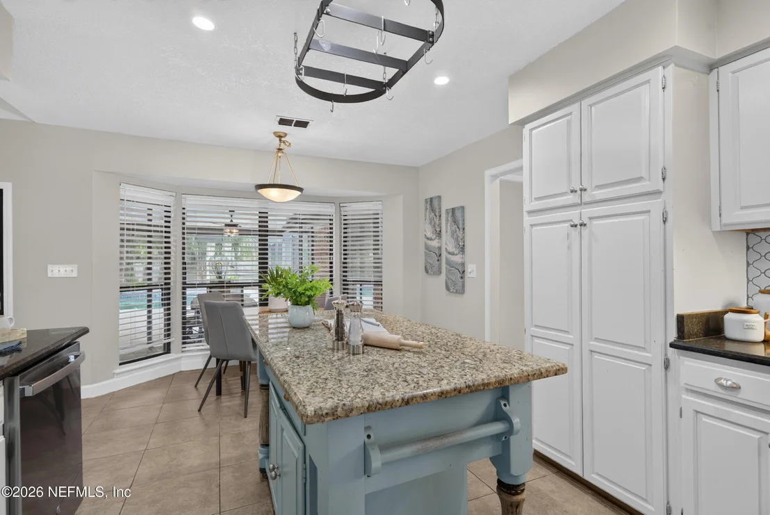 Photo of 3735 HELICON Drive
