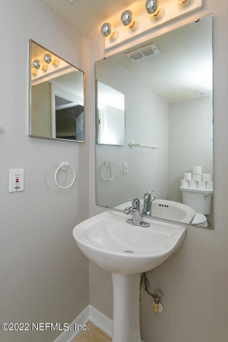 Photo of 3201 CREST Terrace