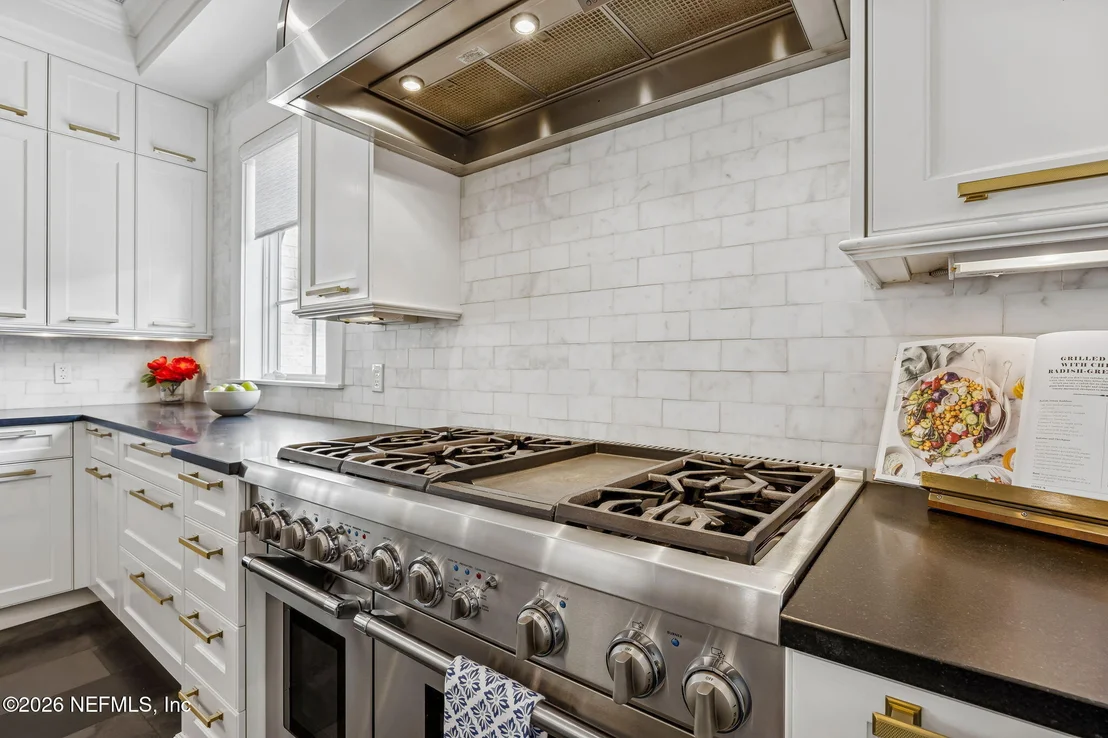 Photo of 357 12TH Street