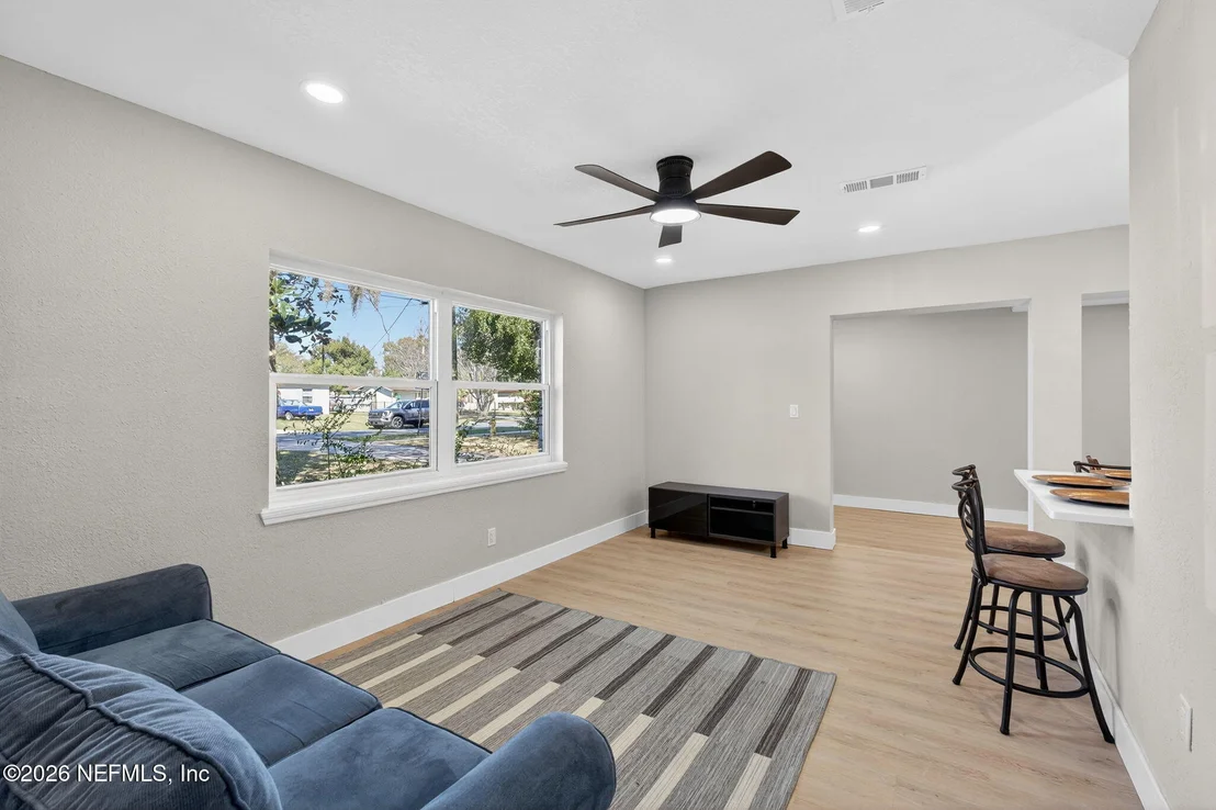 Photo of 505 NIGHTINGALE Road