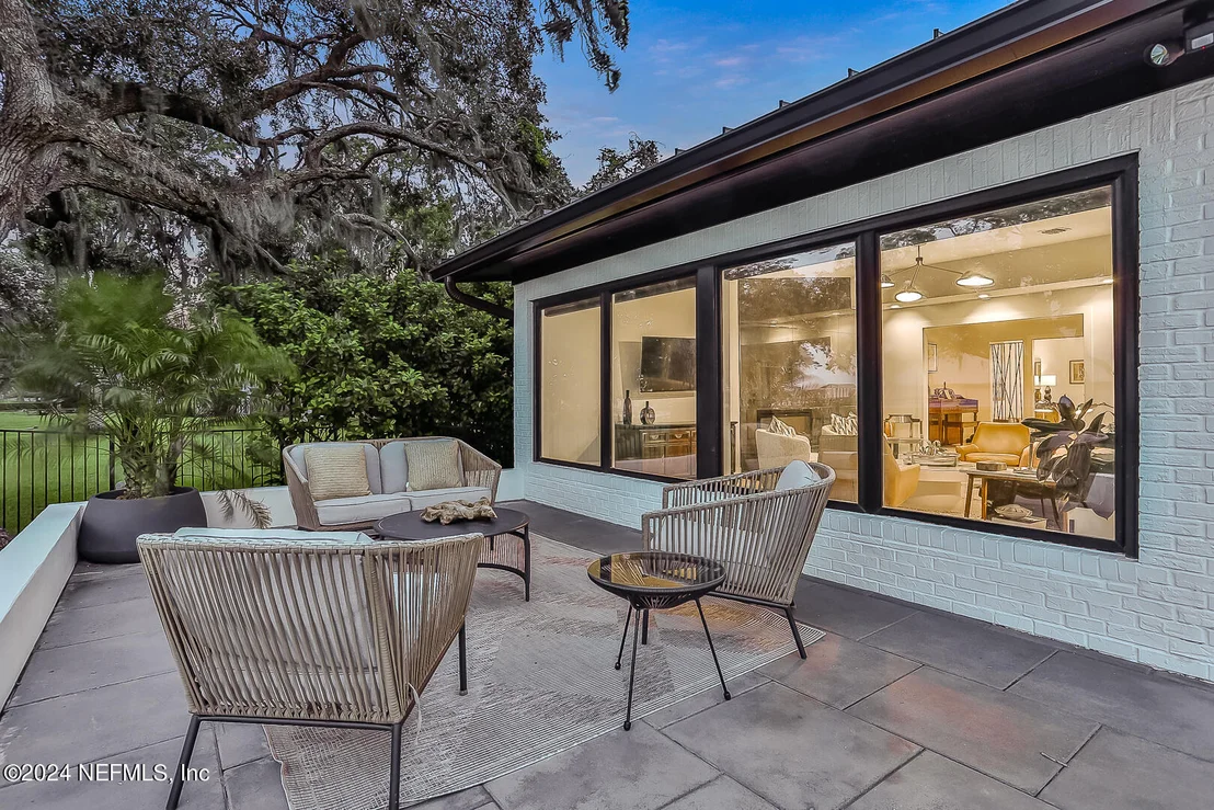 Photo of 3647 WESTOVER Road