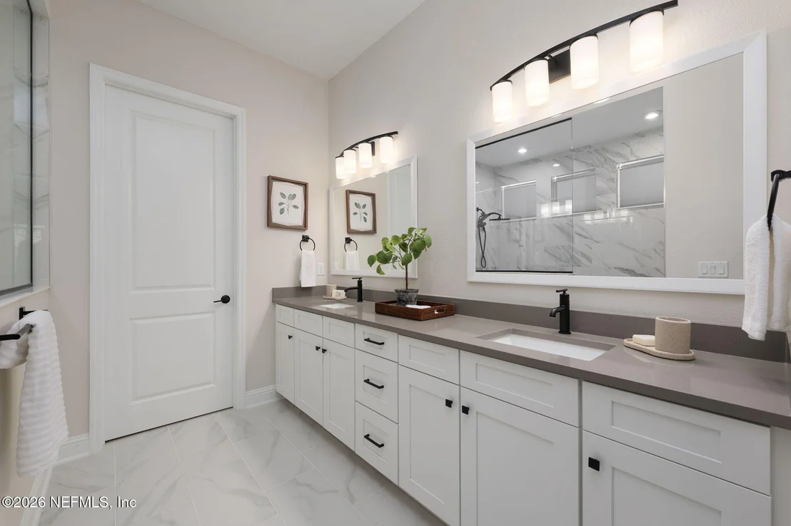 Photo of 329 PELTON Place