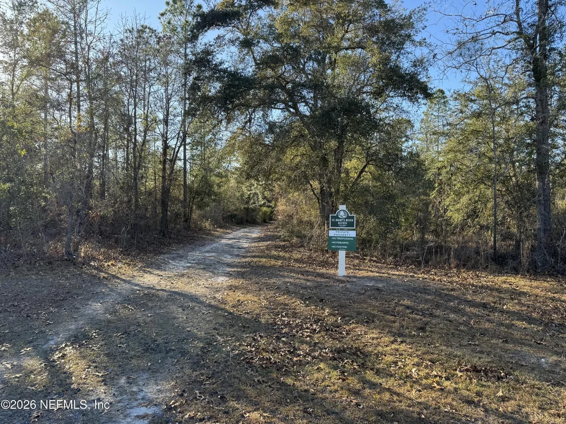 Photo of 14062 DUNROVEN Drive
