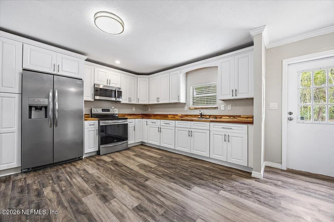 Photo of 101 MC CALL Street