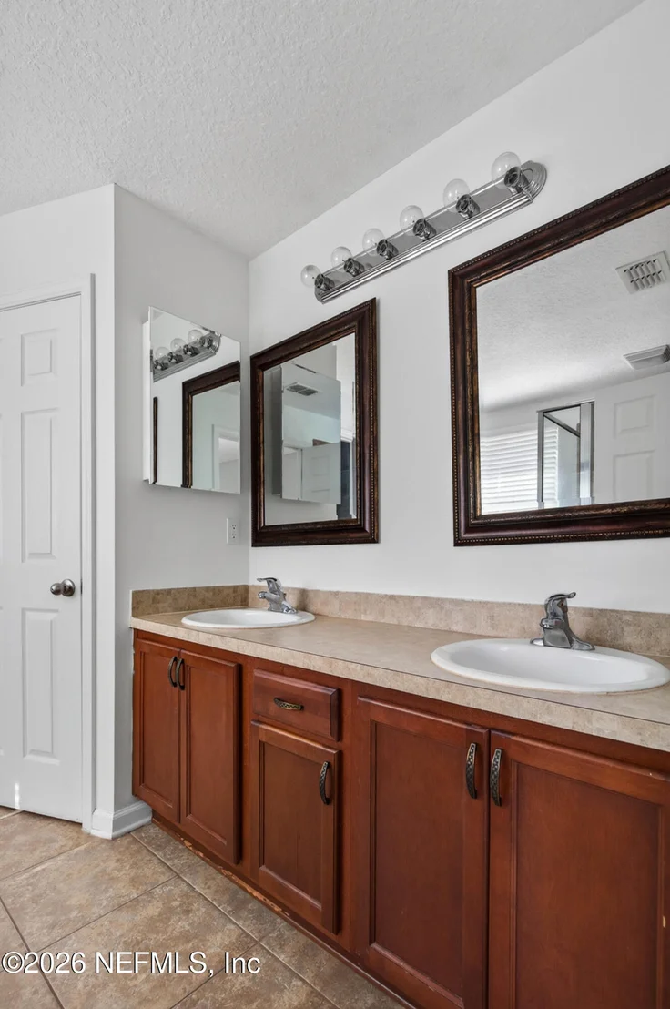 Photo of 6191 EDDYSTONE Trail