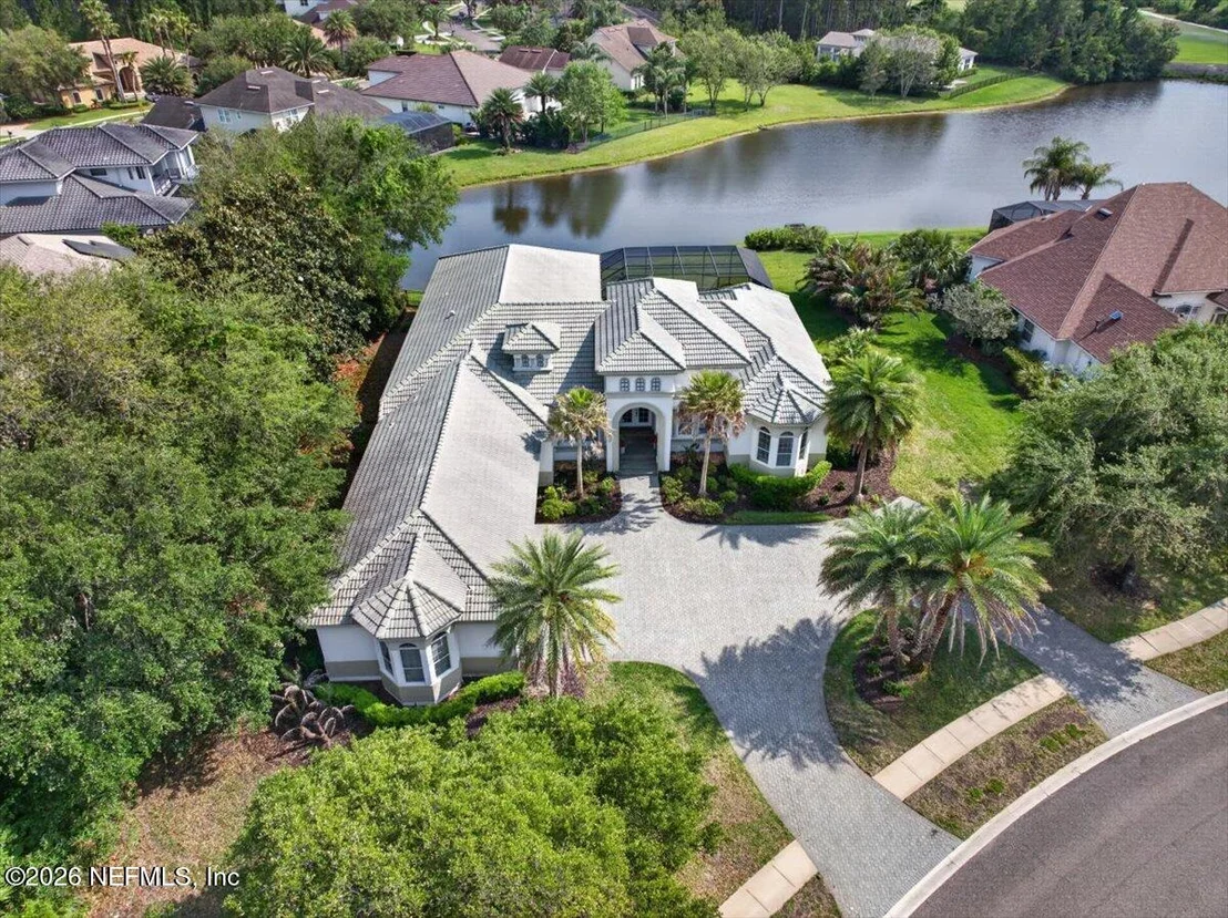 Photo of 161 N RIVER Drive