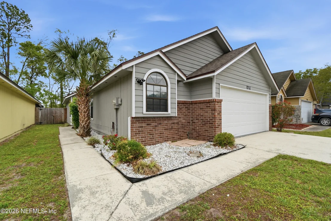 Photo of 8761 PINEVALLEY Lane