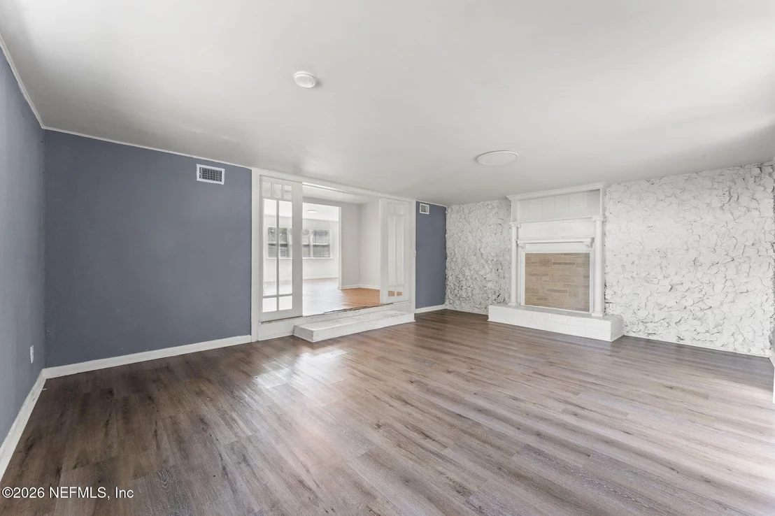 Photo of 10336 PINEHURST Drive