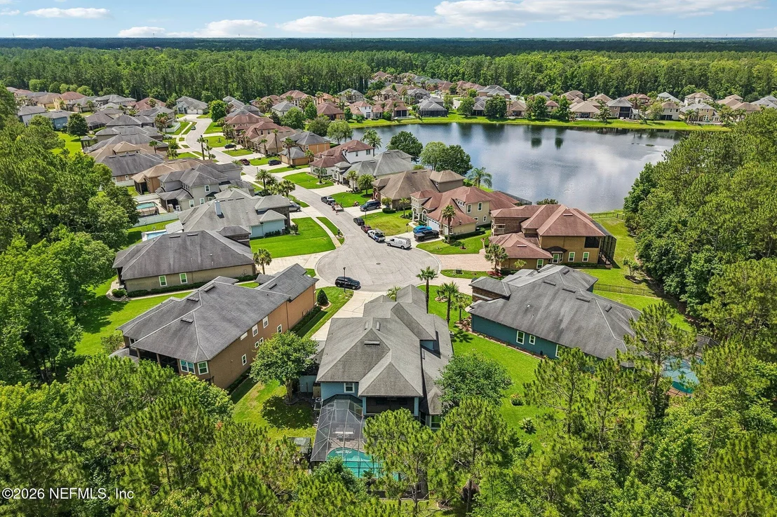 Photo of 136 DUNDEE Place