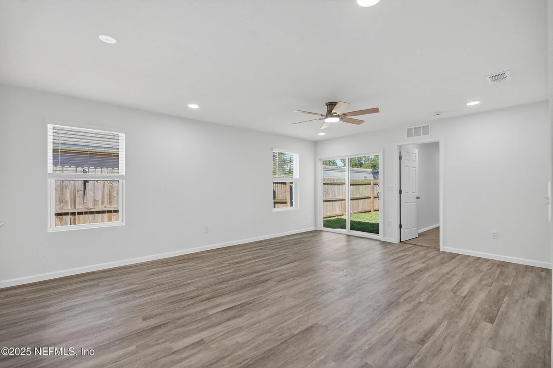 Photo of 8513 DANDY Avenue