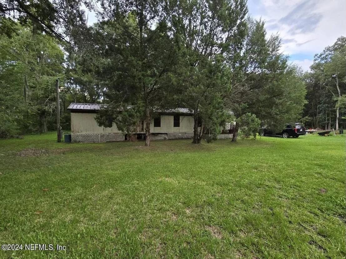 Photo of 8239 PLUMMER Road