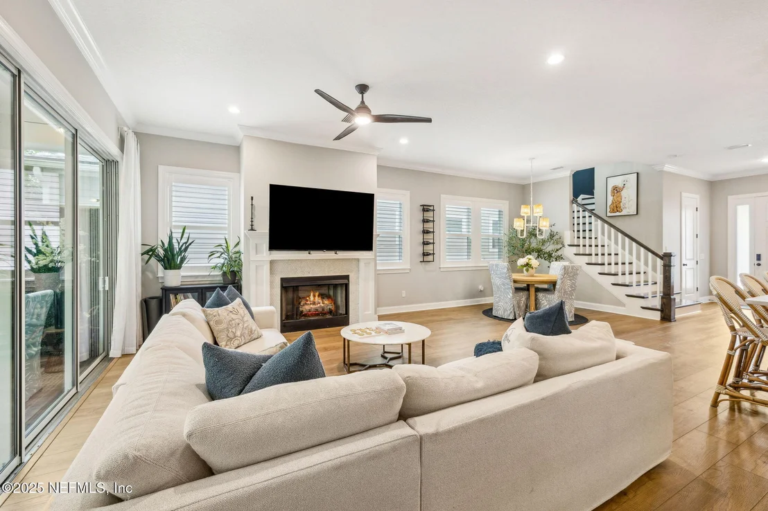 Photo of 62 PARKBLUFF Circle