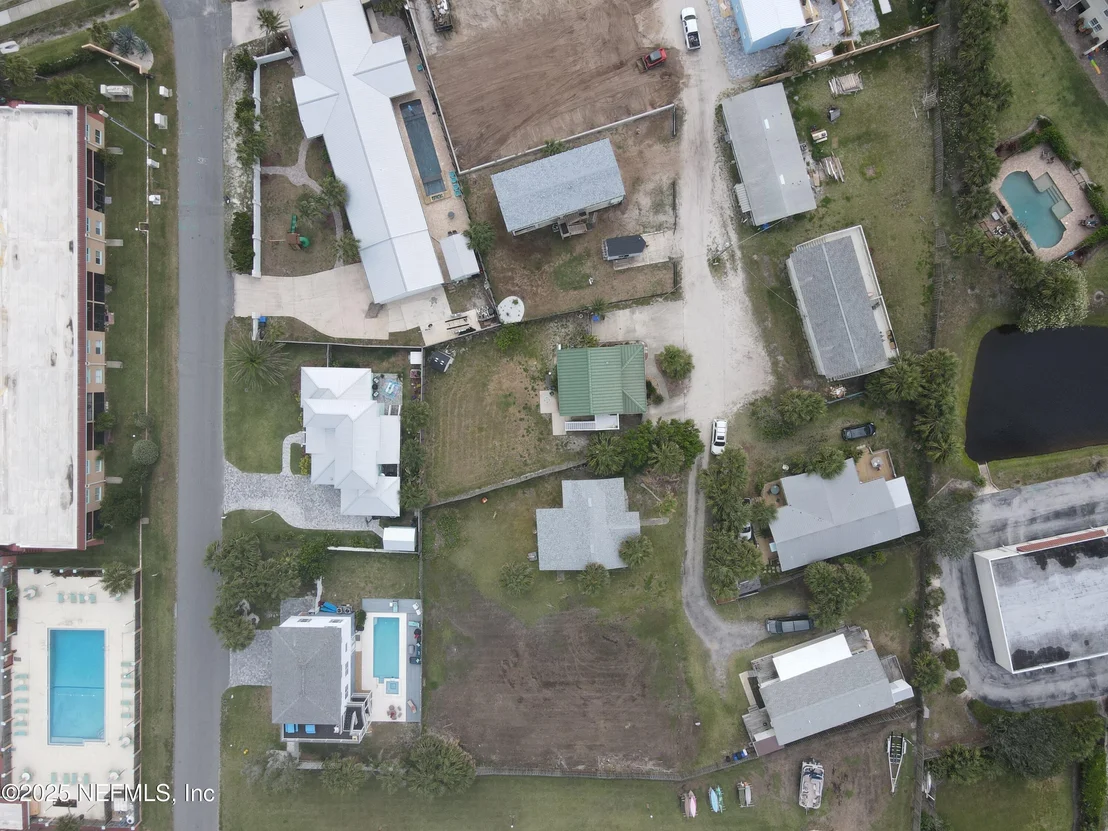 Photo of 130 GASSETT Road