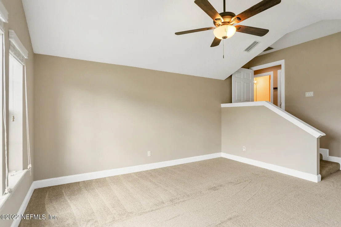 Photo of 275 STONEWELL Drive