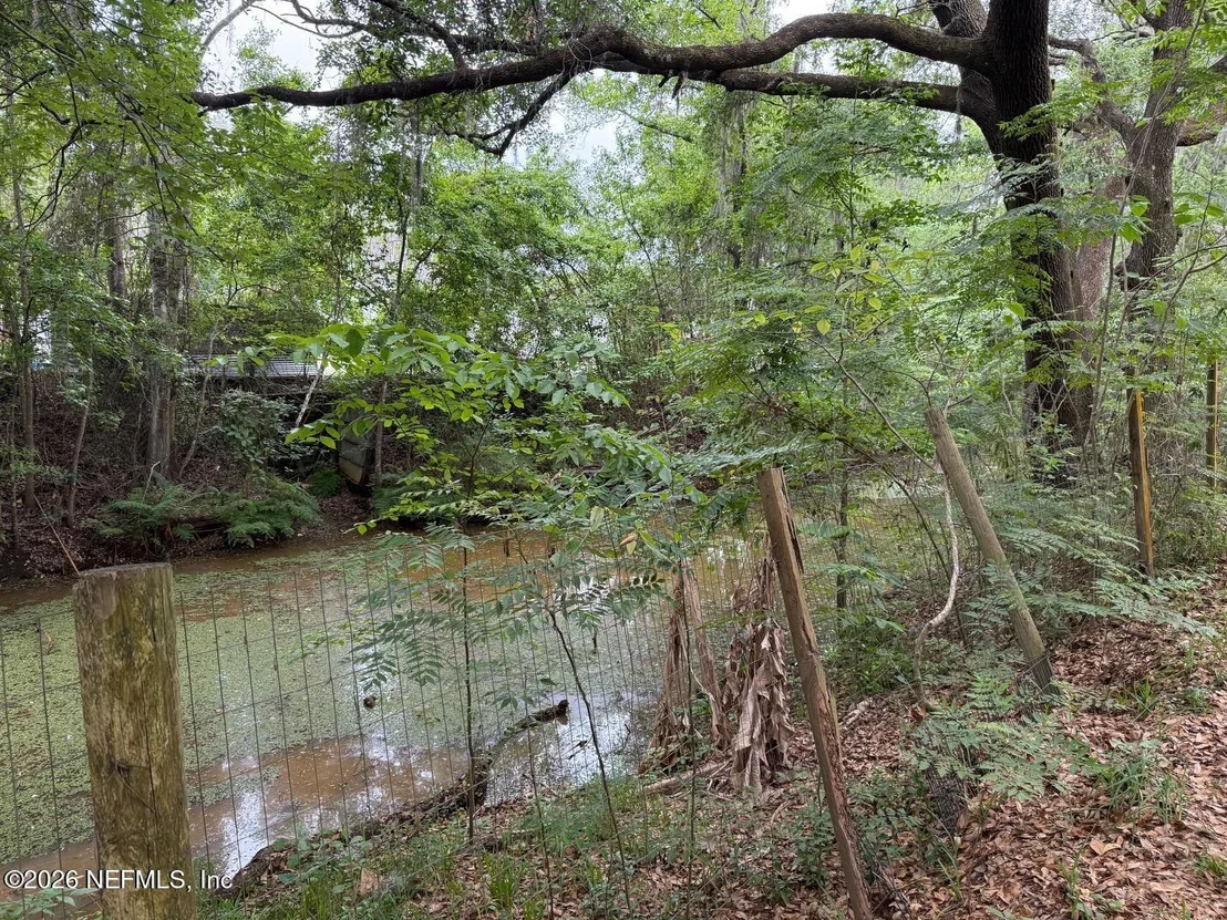Photo of 8105 COLEE COVE Road