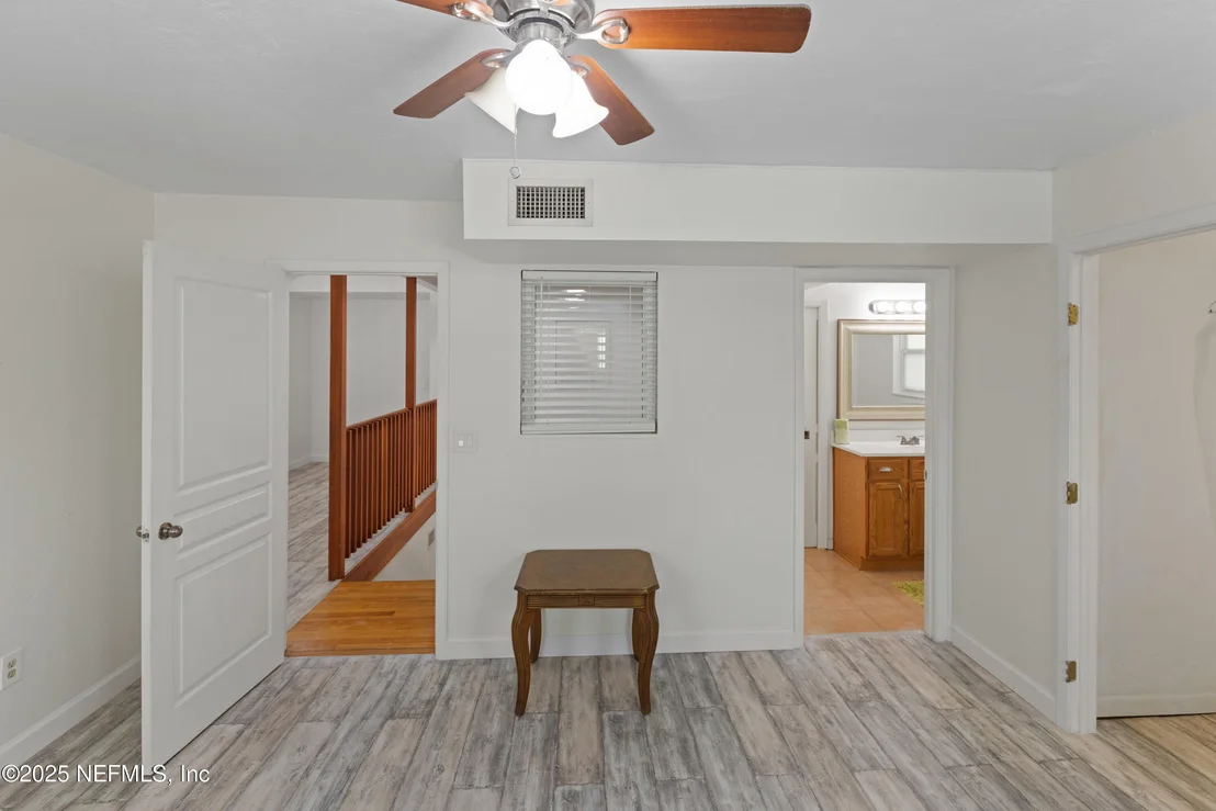 Photo of 303 SE 3RD Avenue