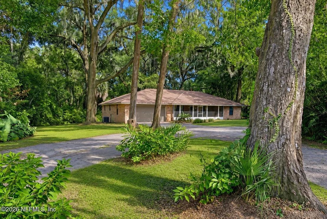Photo of 681 MICKLER Road
