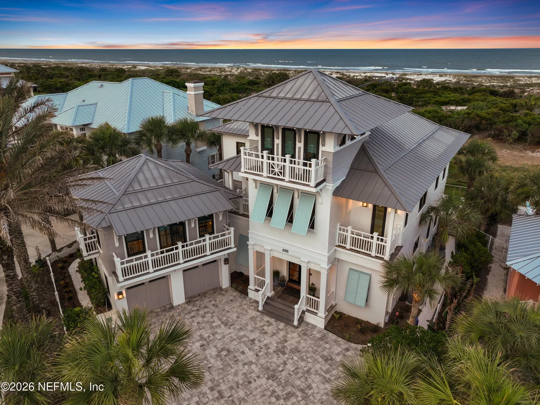 Photo of 688 OCEAN PALM Way