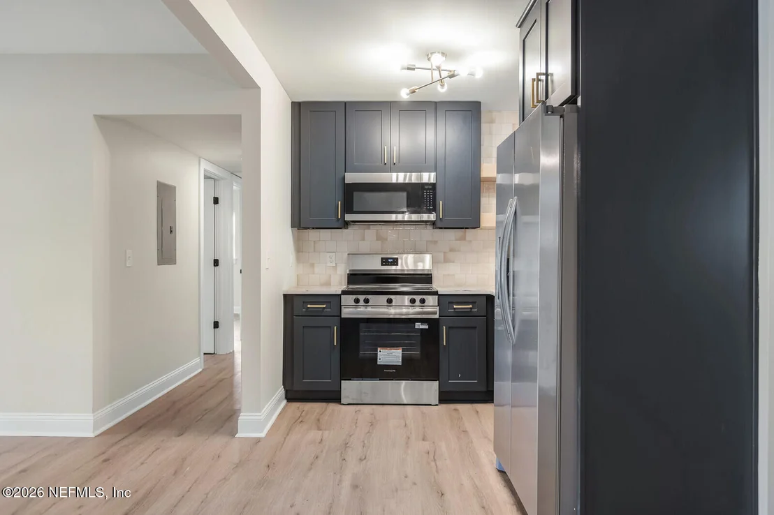 Photo of 2614 LEONID Road