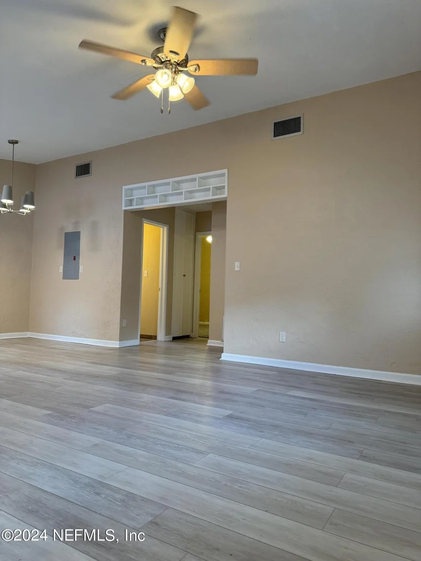 Photo of 3842 RUBY Drive W