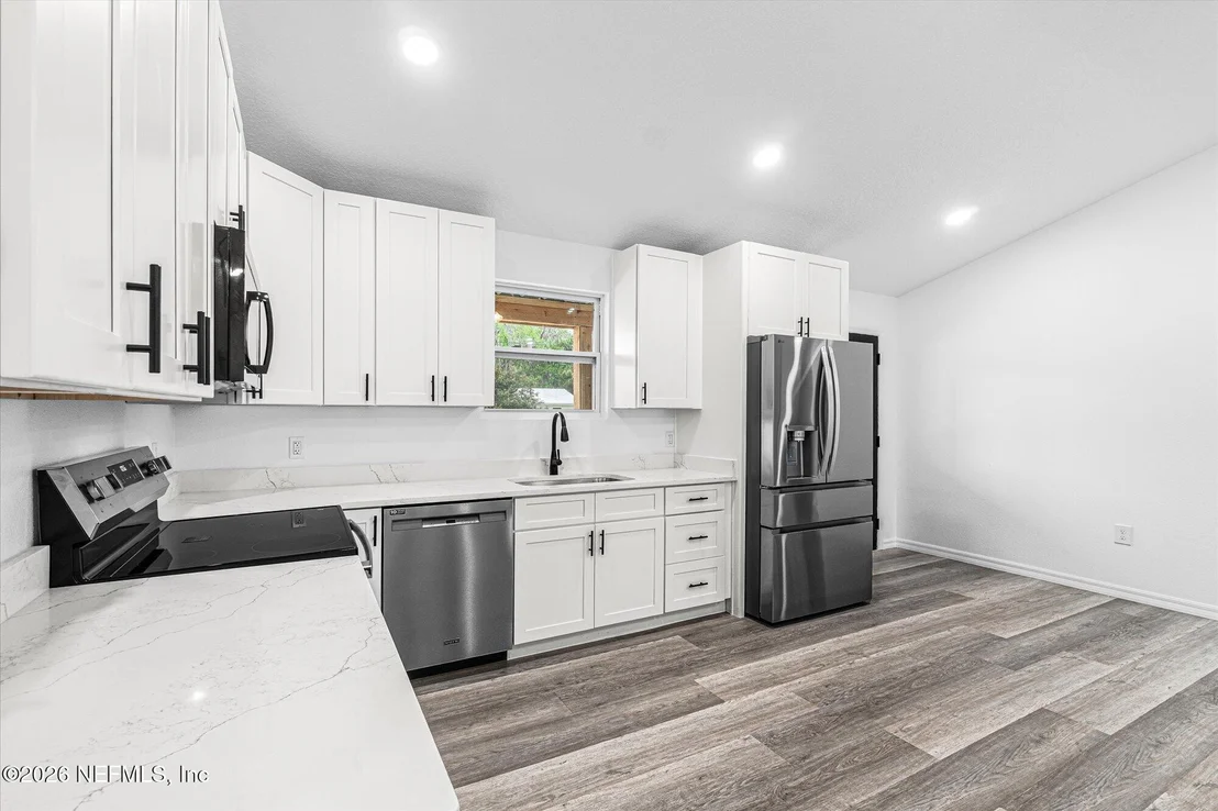 Photo of 124 PARK Drive