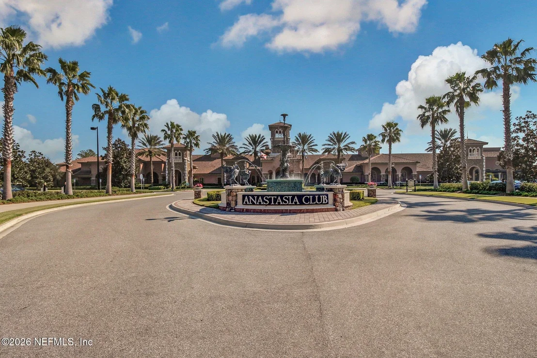 Photo of 696 RIVER RUN Boulevard